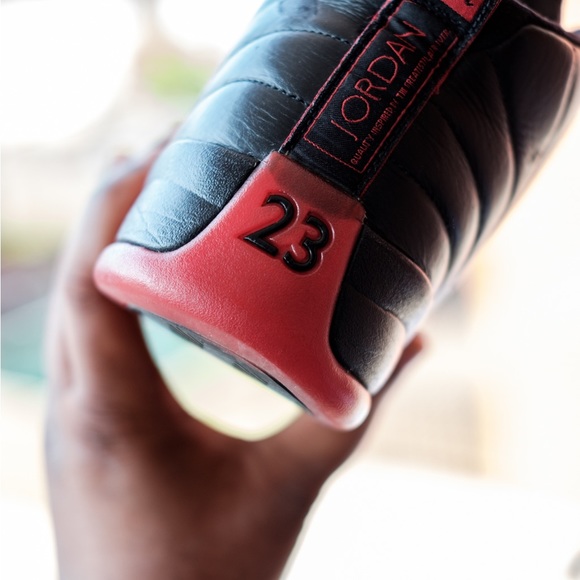 Jordan 12 Rétro flu game 2016 - Picture 12 of 16